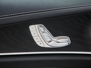 2021Ŀ E 260 r\Ӱ {{