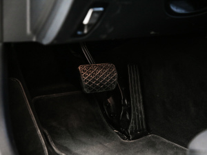 2021Ŀ E 260 r\Ӱ п؅^