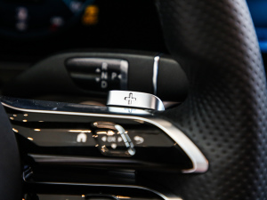 2021Ŀ E 260 r\Ӱ п؅^