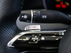 2021Ŀ E 260 r\Ӱ п؅^