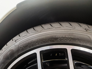 2021Ŀ E 300 \(yn)(dng) ݆̥ߴ