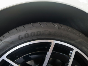 2021Ŀ E 300 \(yn)(dng) ݆̥Ʒ