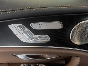 2021Ŀ E 300 \(yn)(dng) g