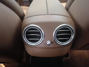 2021Ŀ E 300 \Ӱ п؅^(q)