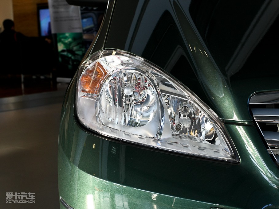 2011YA(M) A 160 CVT