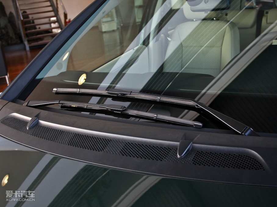 2011YA(M(jn)) A 160 CVT