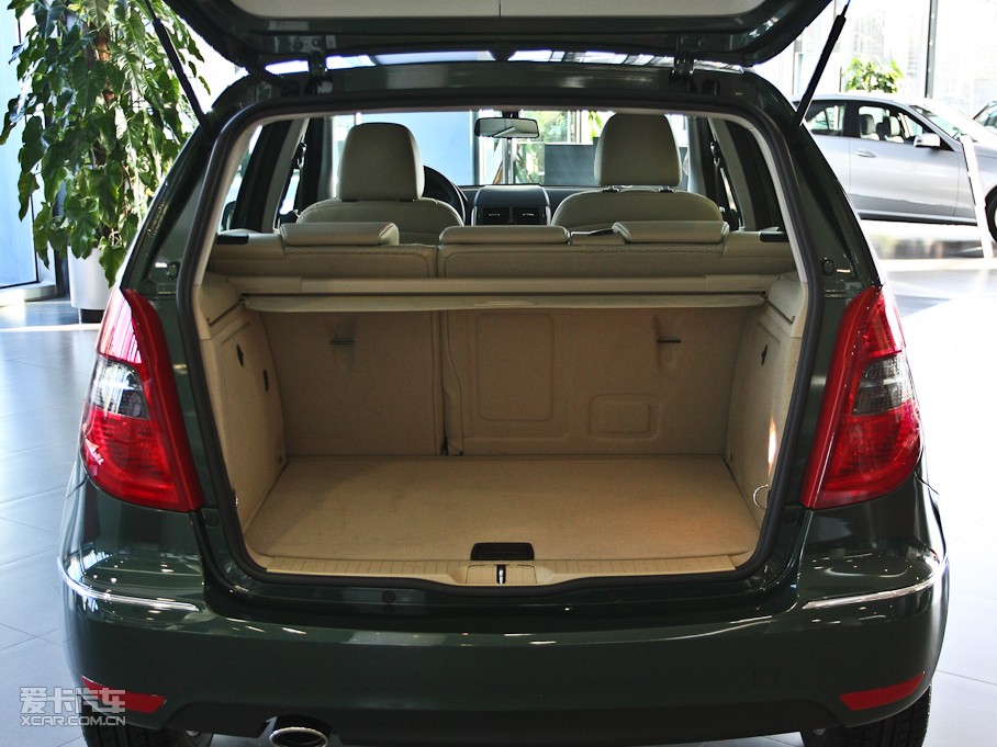 2011YA(M) A 160 CVT