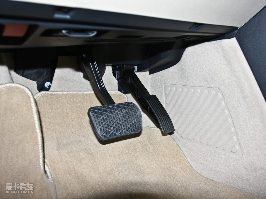 2011��YA��(�M��) A 160 CVT