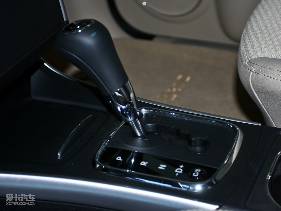 2011��YA��(�M��) A 160 CVT