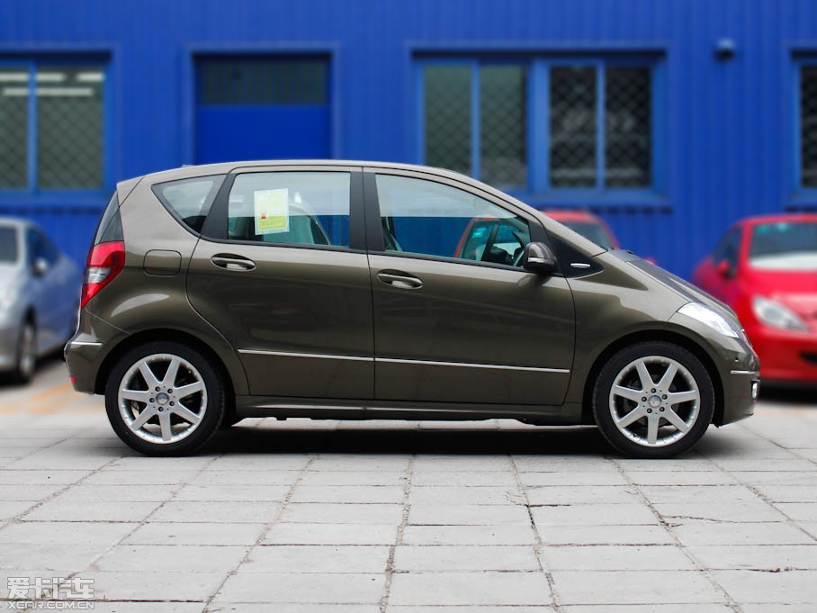 2011YA(M) A 180 CVT