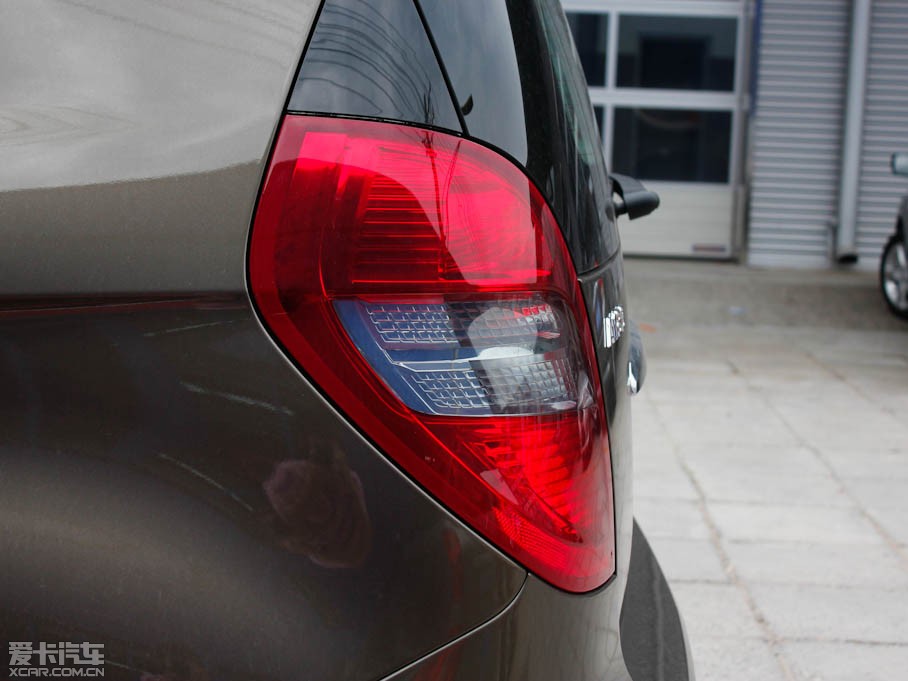 2011YA(M) A 180 CVT