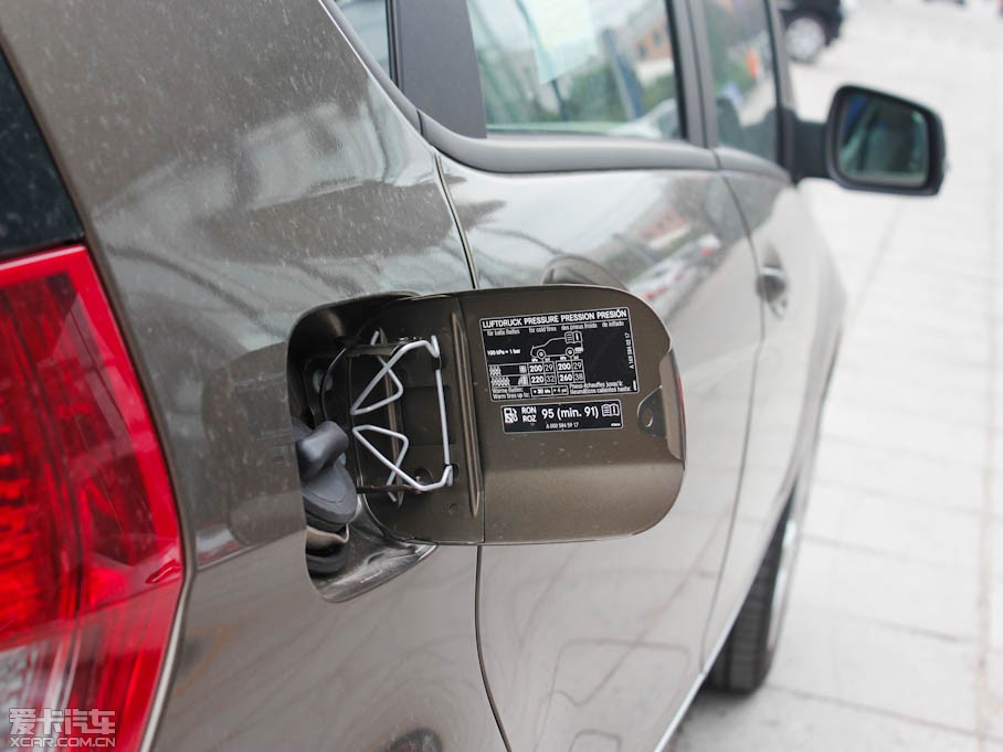 2011YA(j)(M(jn)) A 180 CVT