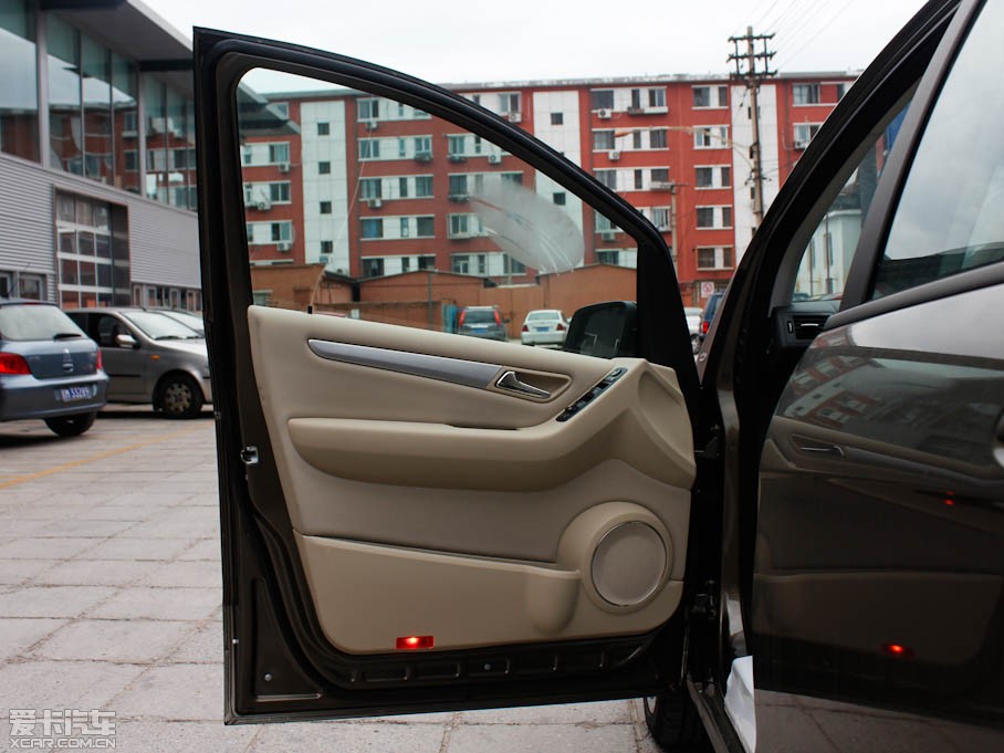 2011YA(j)(M(jn)) A 180 CVT