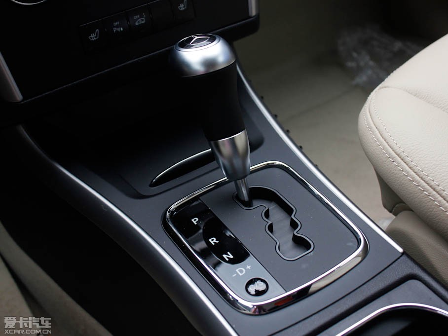 2011��YA��(�M(j��n)��) A 180 CVT