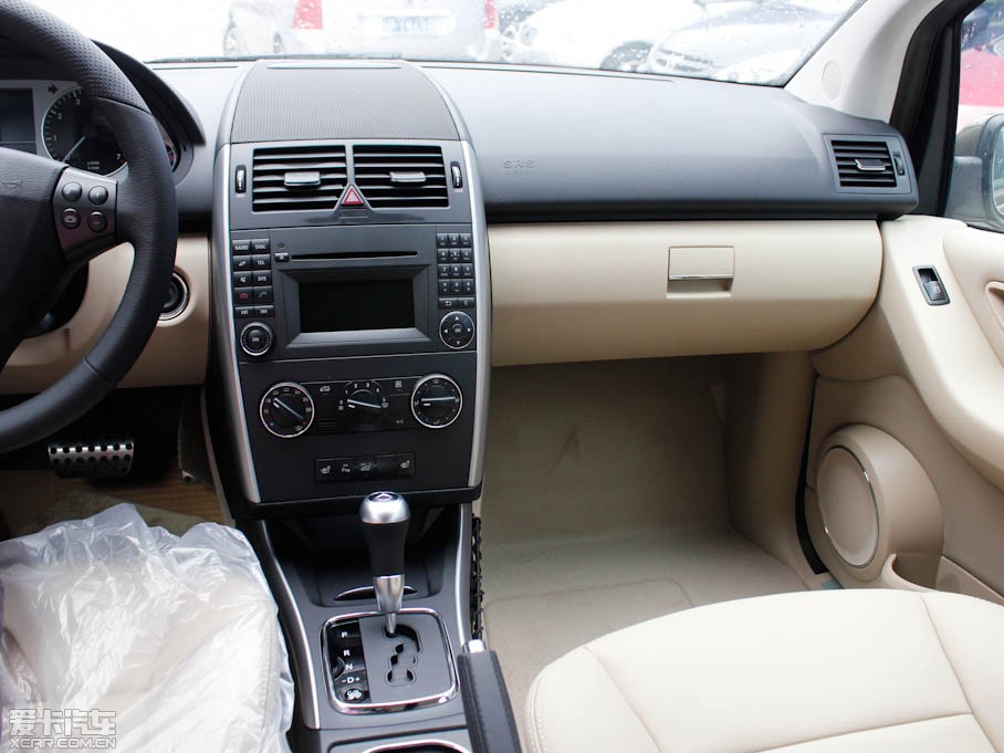 2011YA(M) A 180 CVT