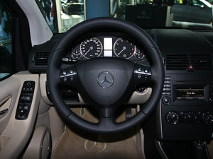 2011款A 160 CVT 方向盘
