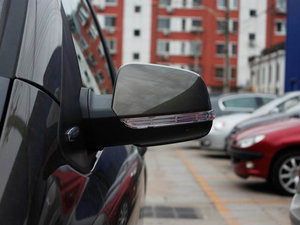 2011款A 180 CVT 后视镜