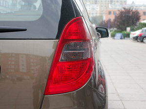 2011A(y) 180 CVT (x)(ji)^