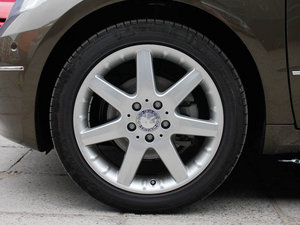 2011款A 180 CVT 轮圈