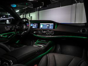 2020款臻藏版 S 450 L 4MATIC  中控区