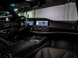 2020款臻藏版 S 450 L 4MATIC  中控区