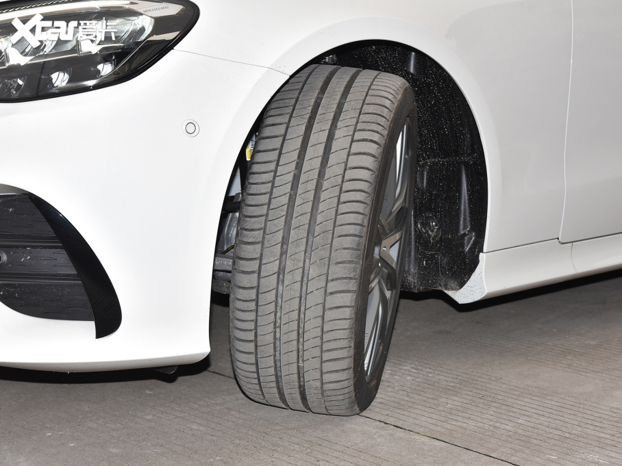 2021��YE������ �Ŀ� E 260 �����I��܇