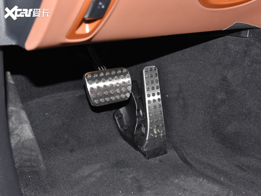 2021YE Ŀ E 260 I܇