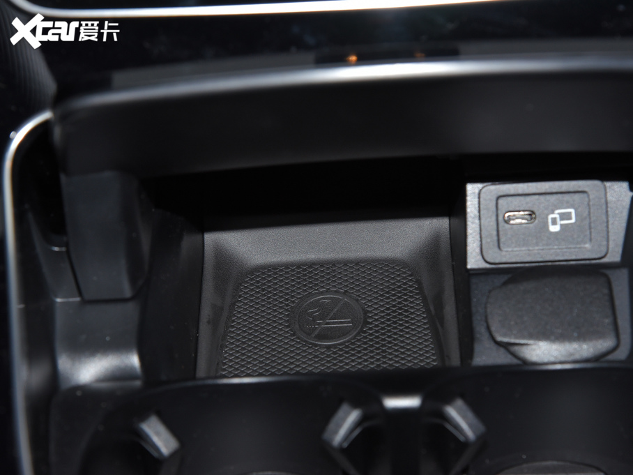 2021YE Ŀ E 260 I܇