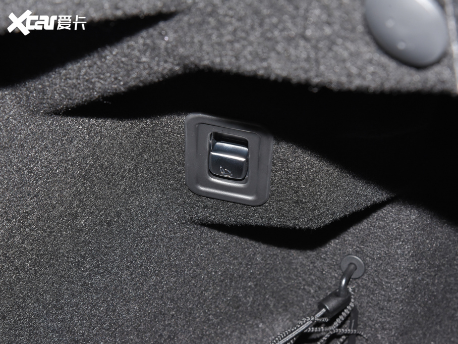 2021YE Ŀ E 260 I܇