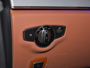 2021Ŀ E 260 I܇ п؅^