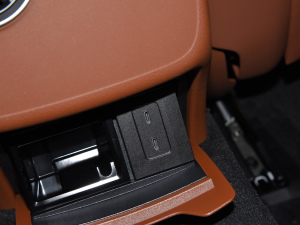 2021Ŀ E 260 I܇ п؅^