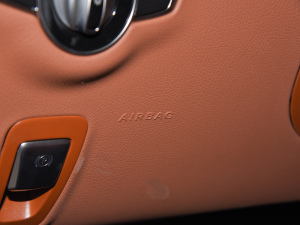 2021Ŀ E 260 I܇ п؅^