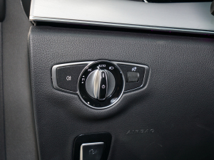 2021Ŀ E 260 4MATIC I܇  п؅^