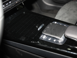 2020��CLA 200 �п؅^