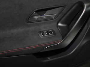 2020��CLA 200 �п؅^