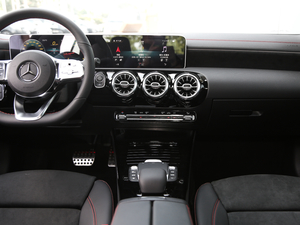 2020��CLA 200 �п��_