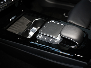 2020��CLA 260 4MATIC �п؅^(q��)