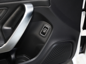 2020��CLA 260 4MATIC �п؅^(q��)