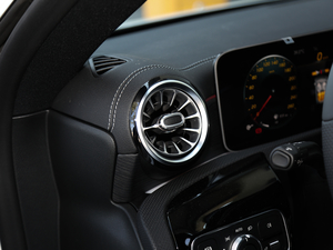 2020��CLA 260 4MATIC �п؅^(q��)