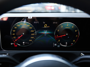 2020款CLA 260 4MATIC 仪表