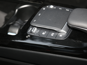 2020��CLA 200 �п؅^