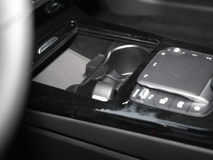 2020��CLA 200 �п؅^