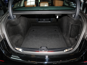 2021款S 450 L 4MATIC 行李厢空间