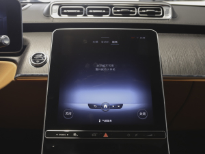 2021S 400 L ̄ п؅^