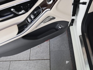 2021S 400 L A ǰT(mn)(ch)g