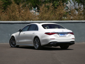 2021款S 500 L 4MATIC 左后45度