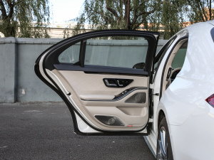 2021款S 500 L 4MATIC 左后车门