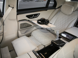 2021款S 500 L 4MATIC 空间座椅