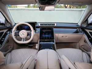 2021款S 500 L 4MATIC 内饰全景