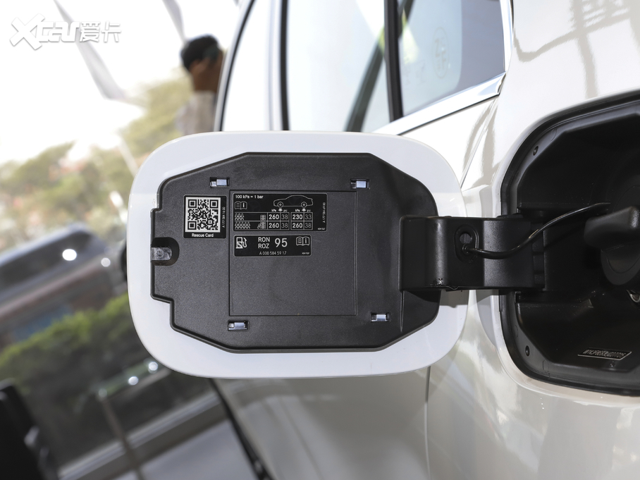 2021��YA��(�M��) A 180